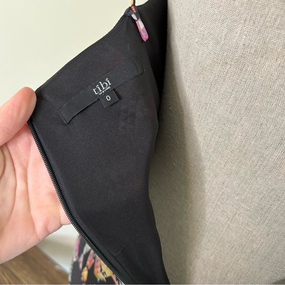 TIBI Gray/geometric print sleeveless dress - Size 0 - Picture 4 of 11